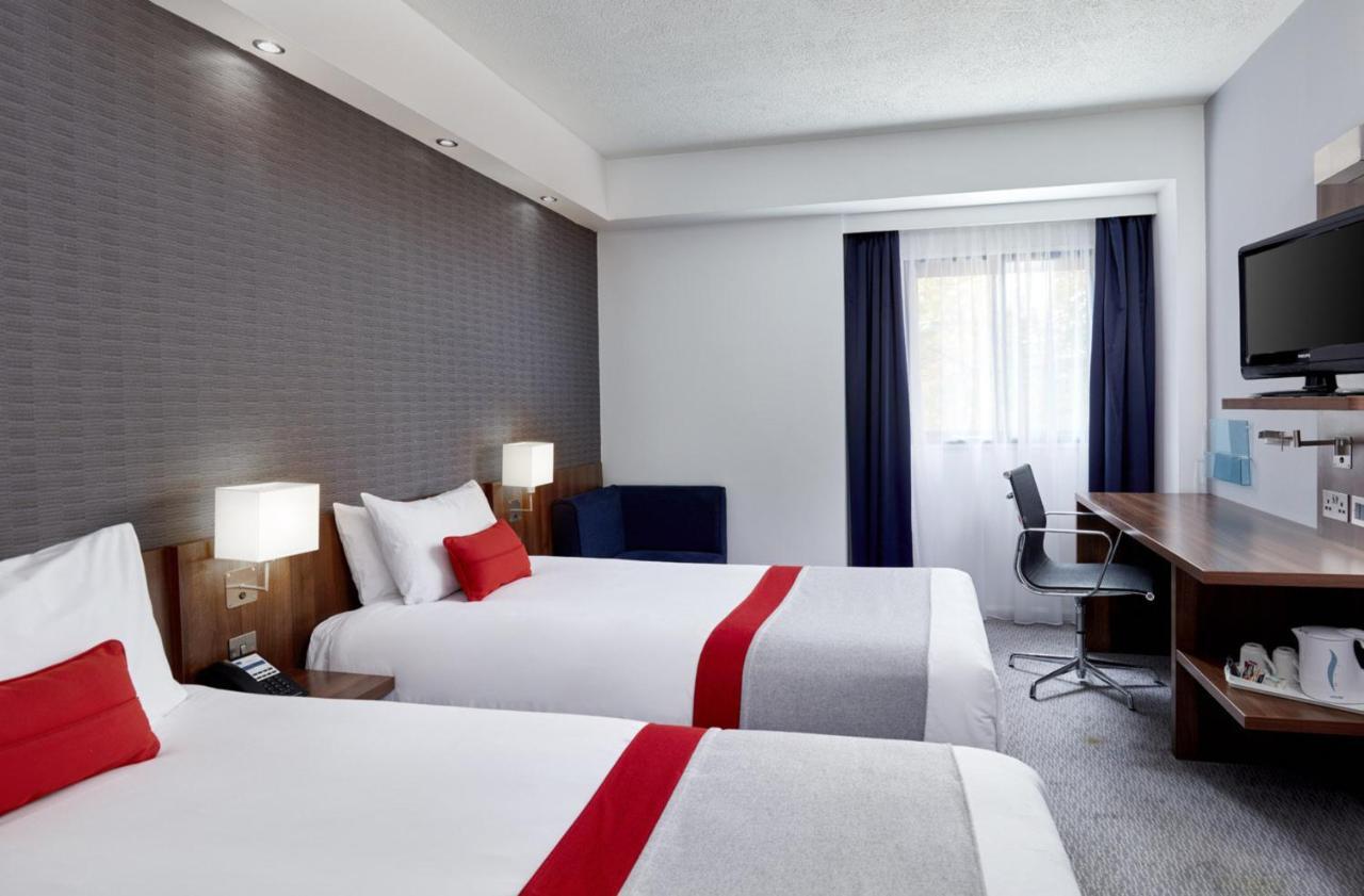 Express By Ihg Отель